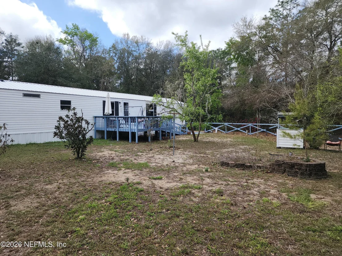 Photo of 231 LAKEVIEW Court