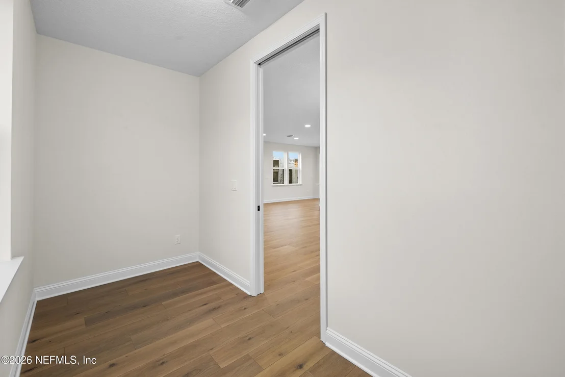 Photo of 319 SUTTON Drive