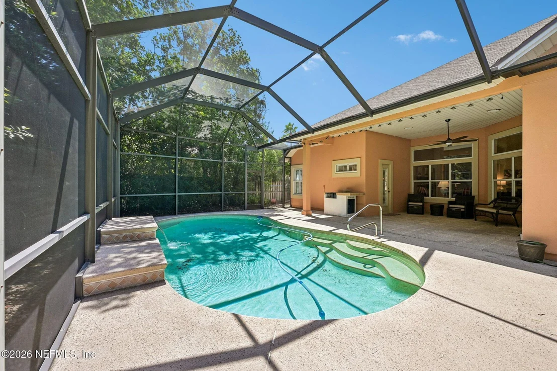 Photo of 1698 MARGARETS WALK Road
