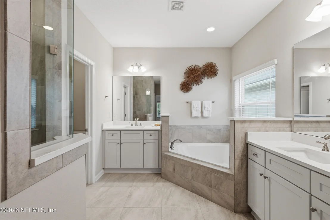 Photo of 24 GREENVIEW Lane