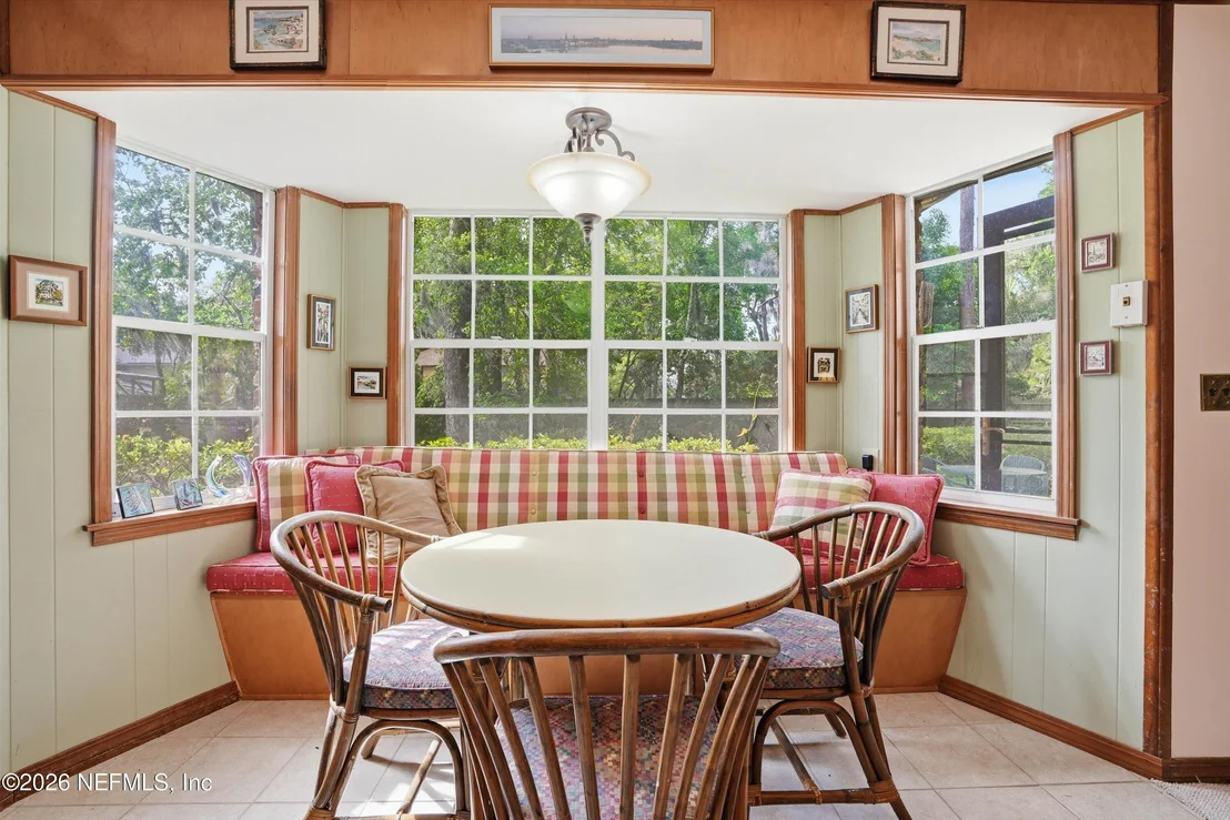 Photo of 970 SANDPIPER Lane
