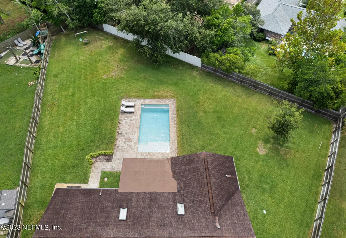 Photo of 35 DOLPHIN Boulevard