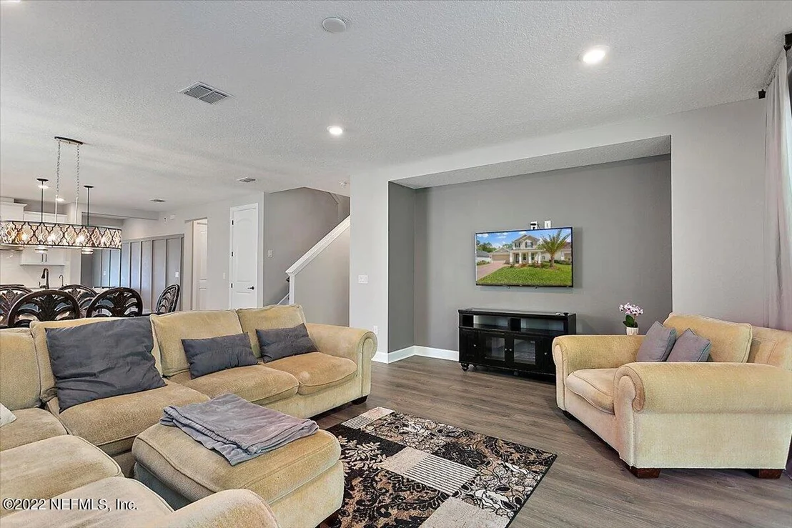 Photo of 211 ORCHARD Lane