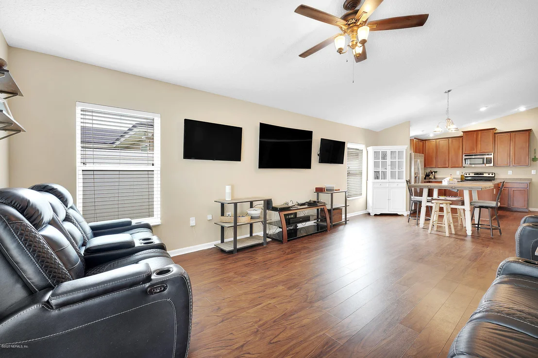 Photo of 96090 OUT CREEK Way