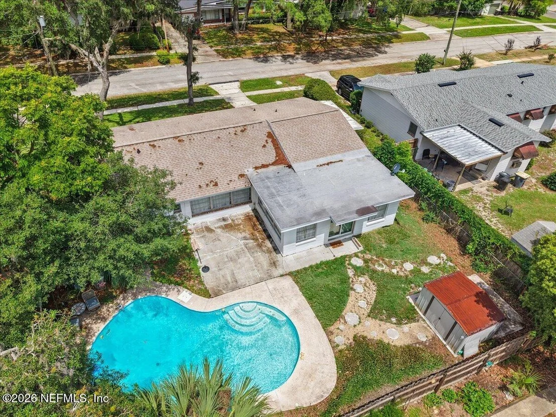 Photo of 2375 FLO Drive W