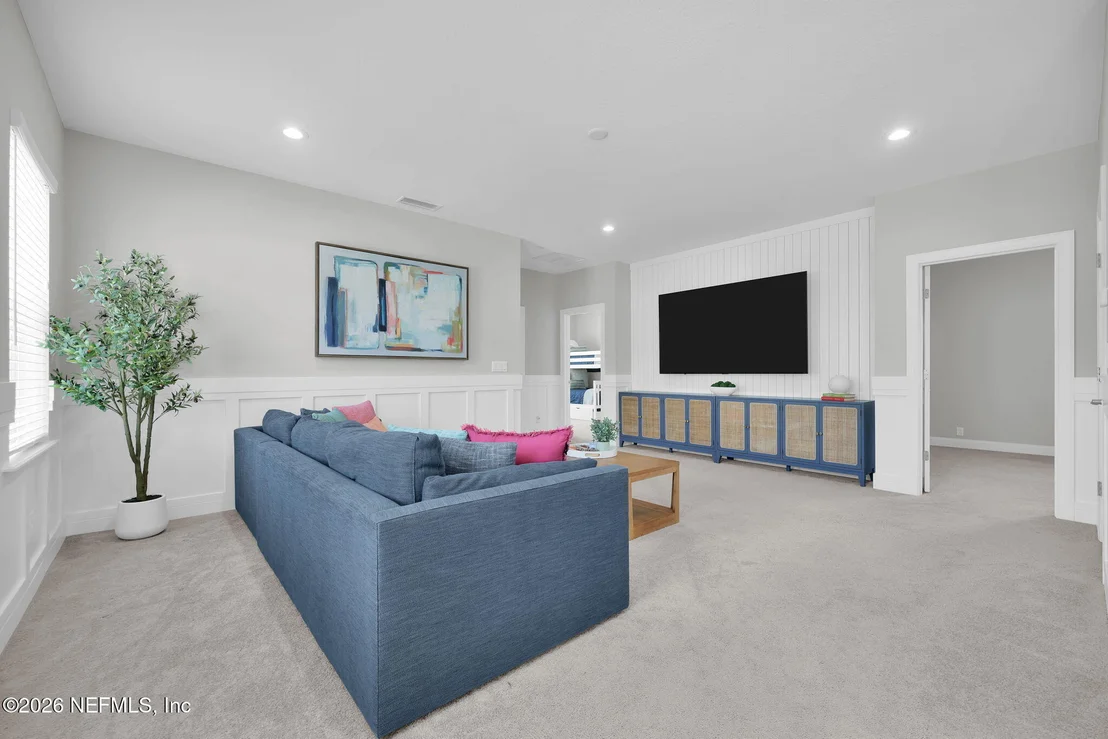 Photo of 473 PARKBLUFF Circle