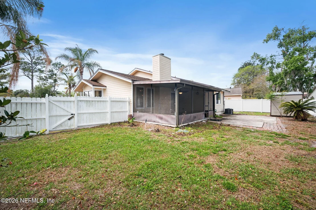 Photo of 8121 MORRISTOWN Trail
