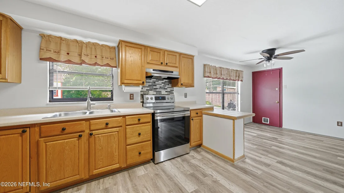 Photo of 1633 MARY BETH Drive