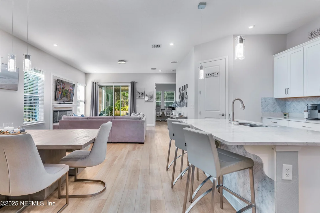 Photo of 231 SILKGRASS Place