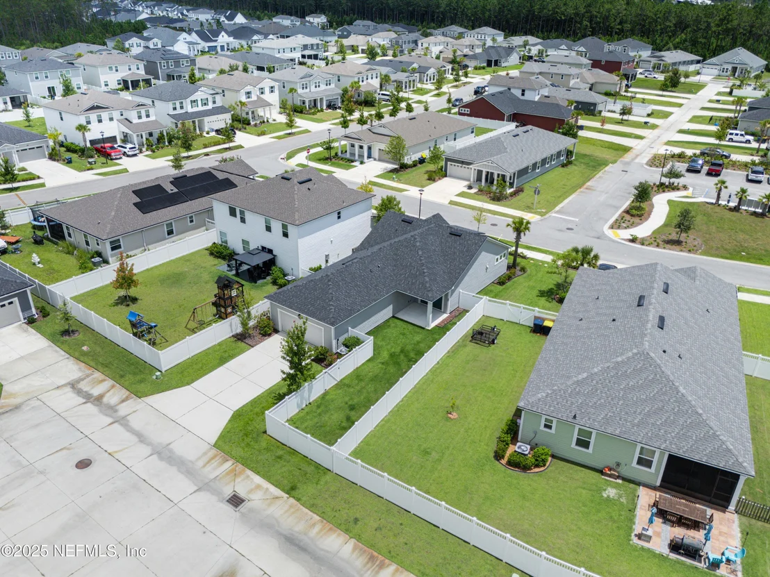 Photo of 575 BUTTONWOOD Loop