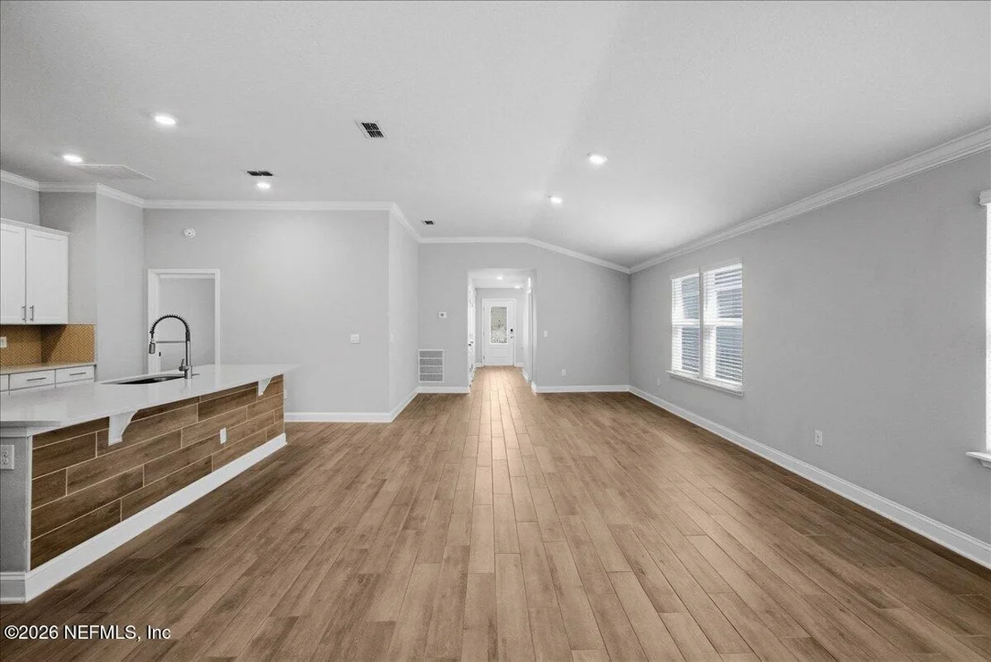 Photo of 101 NARVAREZ Avenue