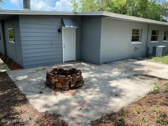 Photo of 5827 HILLMAN Drive