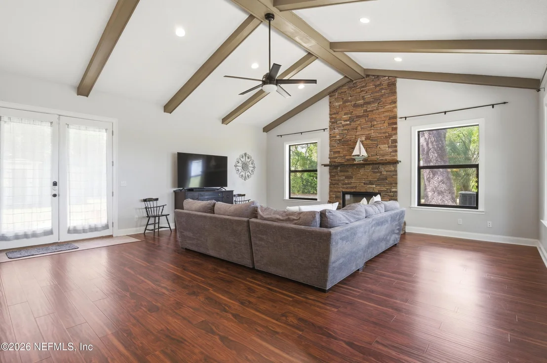 Photo of 430 COOPERS COVE Road