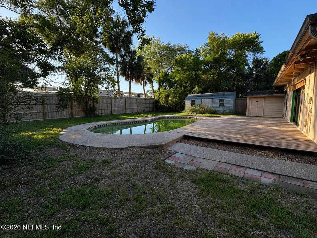 Photo of 1619 SUNSET Drive