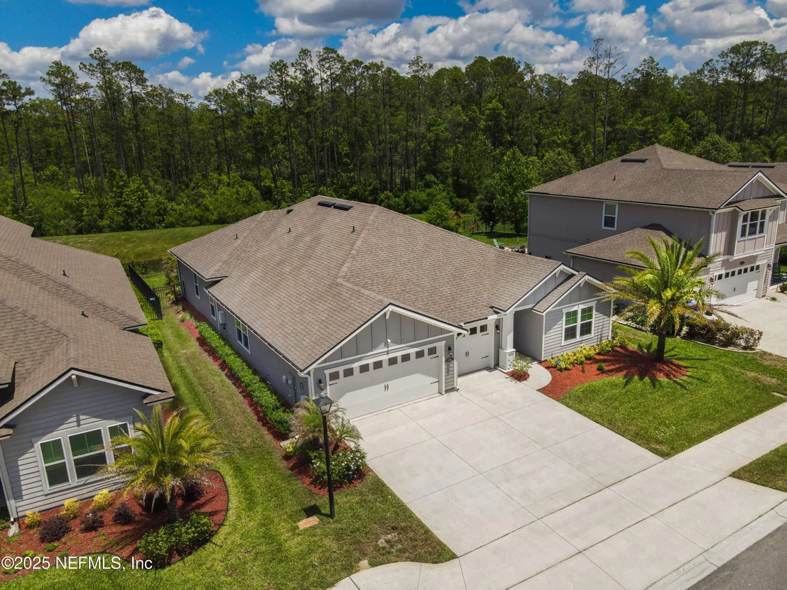 Photo of 310 CEDARSTONE Way