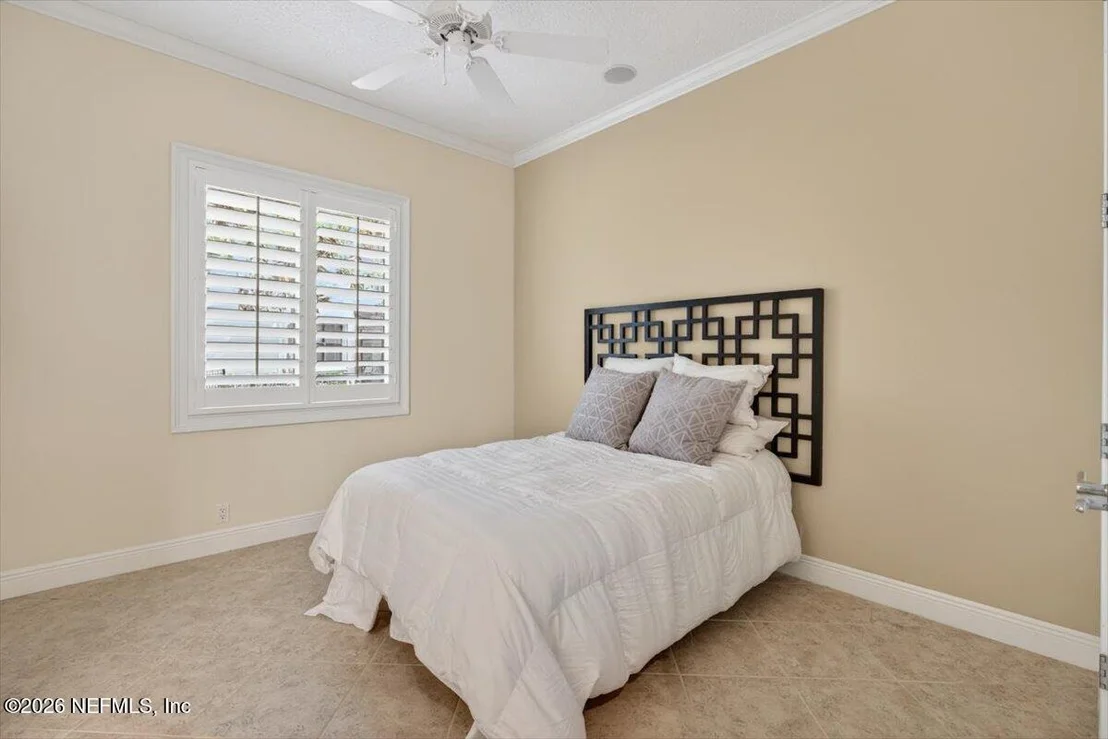 Photo of 161 N RIVER Drive