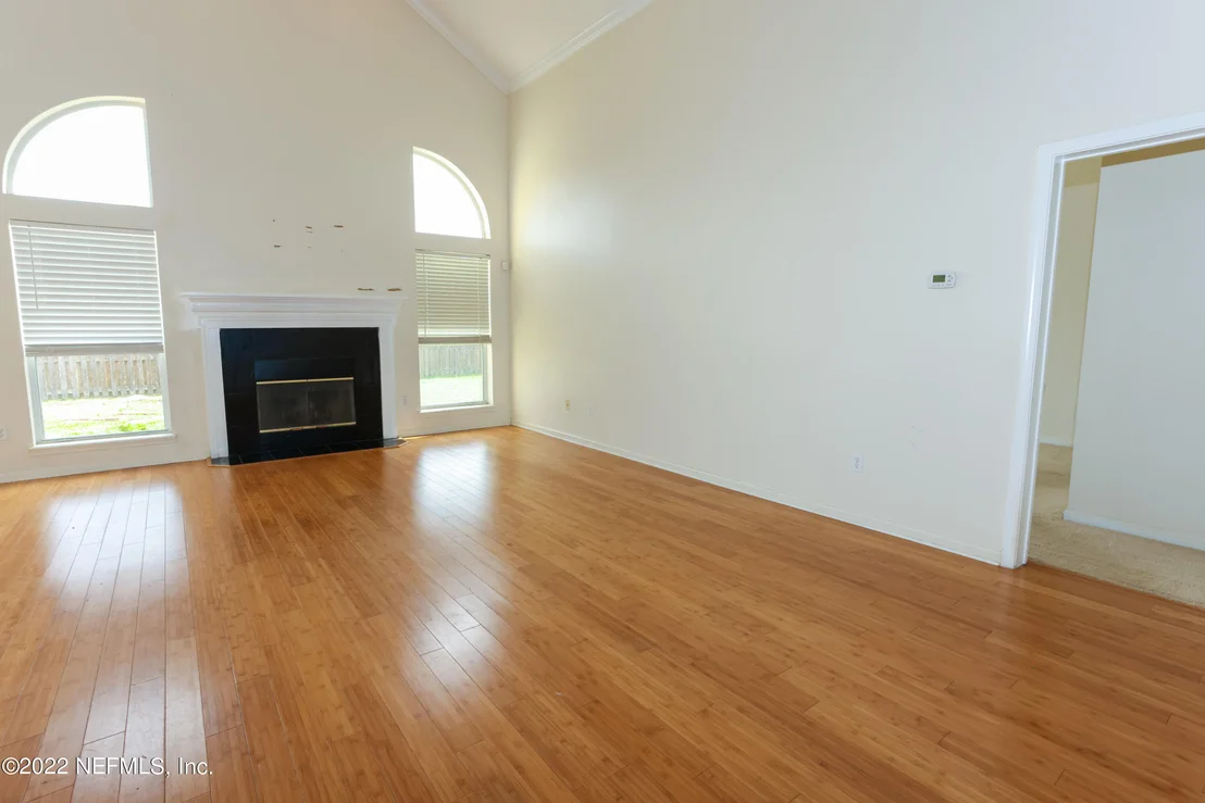 Photo of 903 THOROUGHBRED Drive