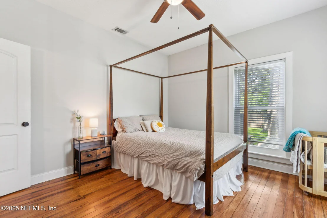 Photo of 1028 CONGLETON Terrace