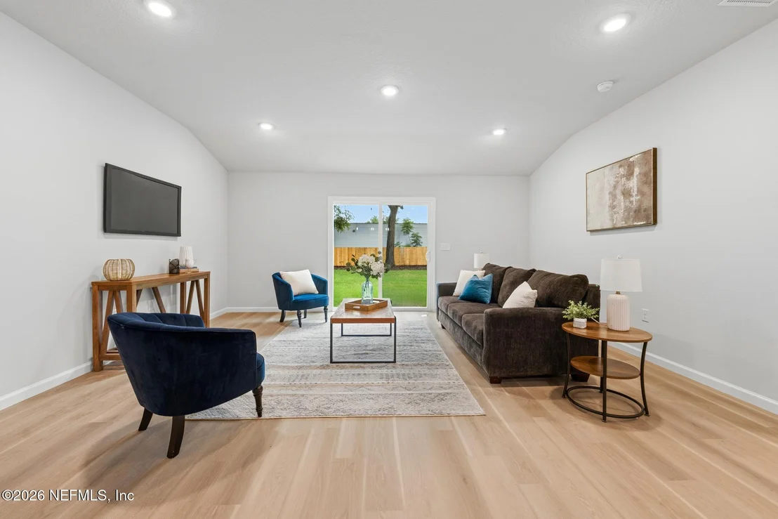 Photo of 5236 PENN Circle
