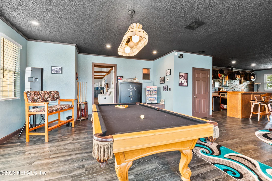 Photo of 5992 HECKSCHER Drive