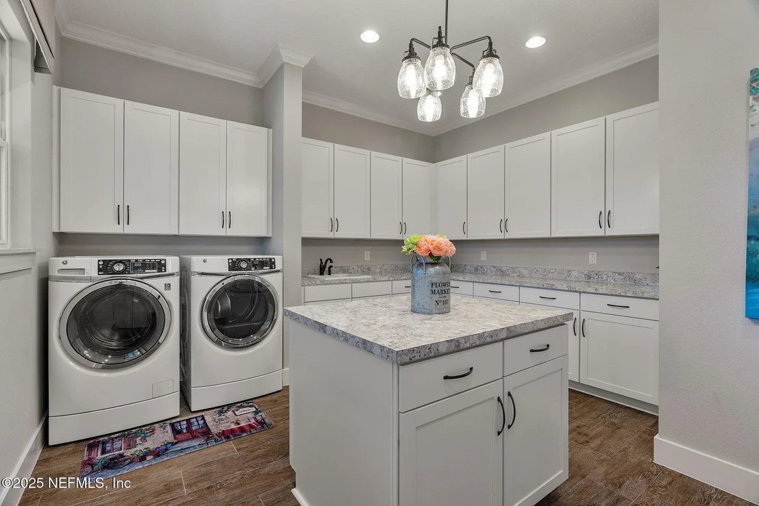 Photo of 8494 MABEL Drive