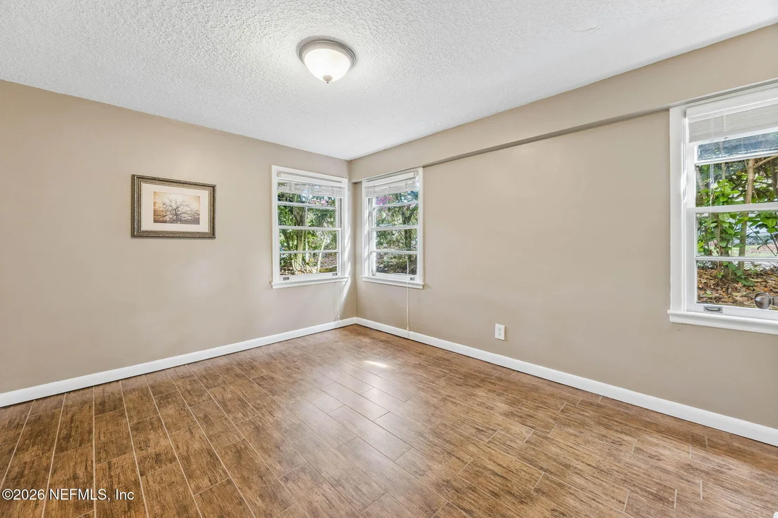 Photo of 4226 FOREST PARK Road