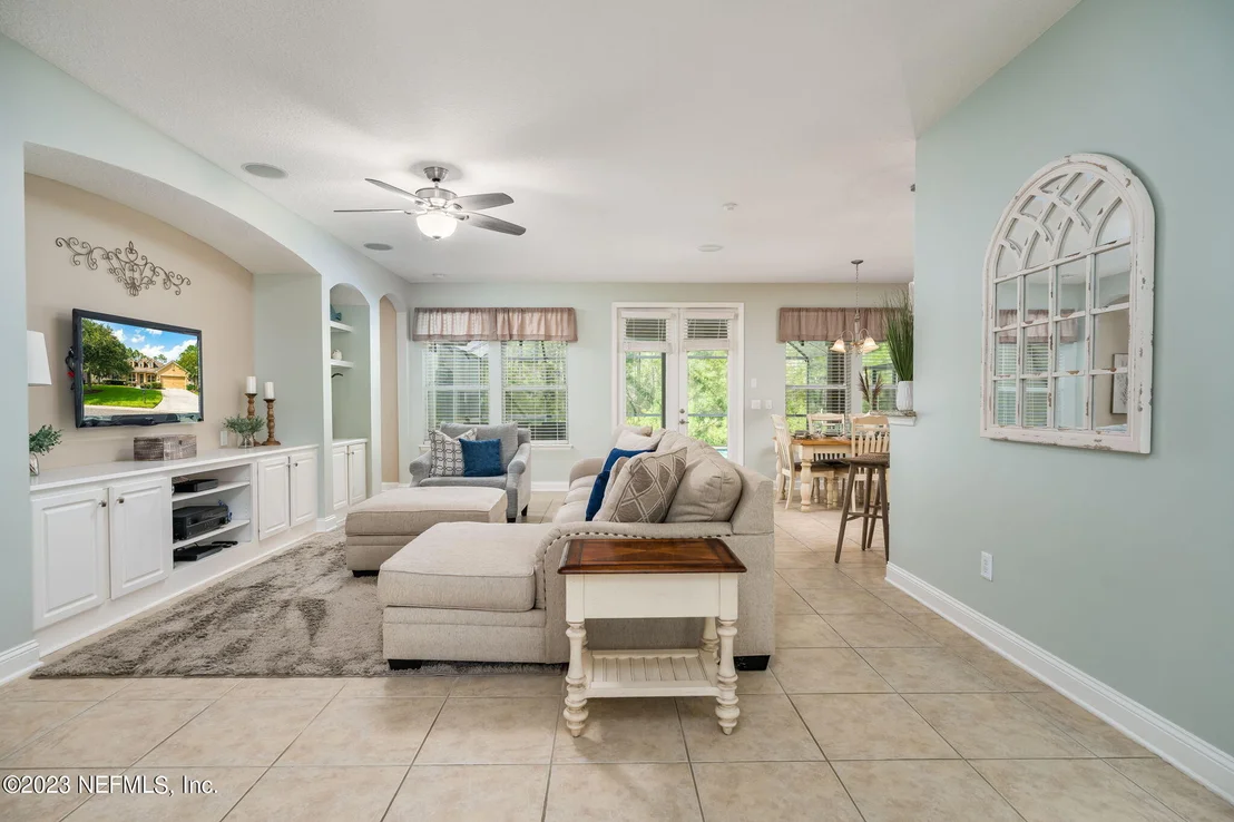 Photo of 548 SADDLESTONE Drive