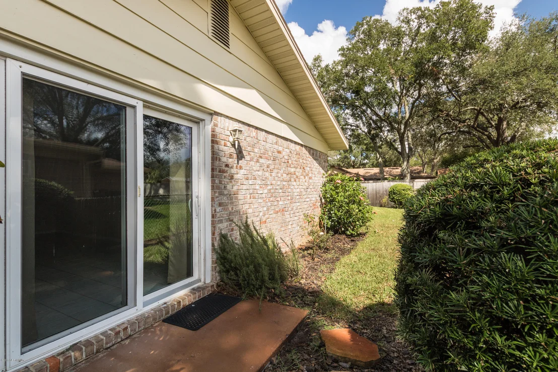 Photo of 9541 WHITTINGTON Drive