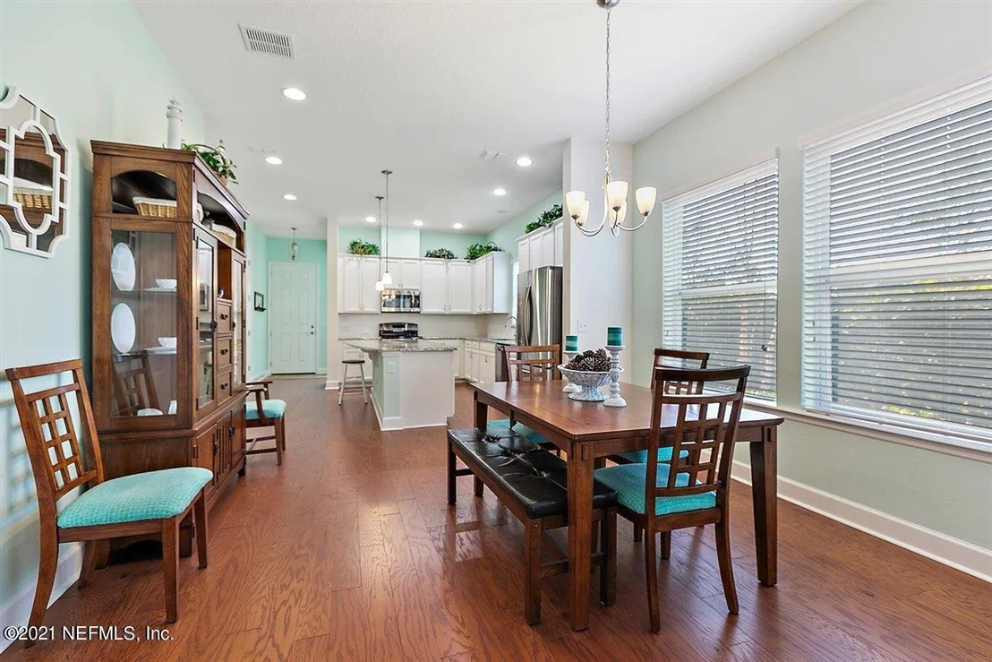 Photo of 93 BEACHBERRY Court