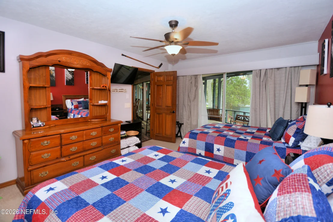 Photo of 176 LAKE Drive