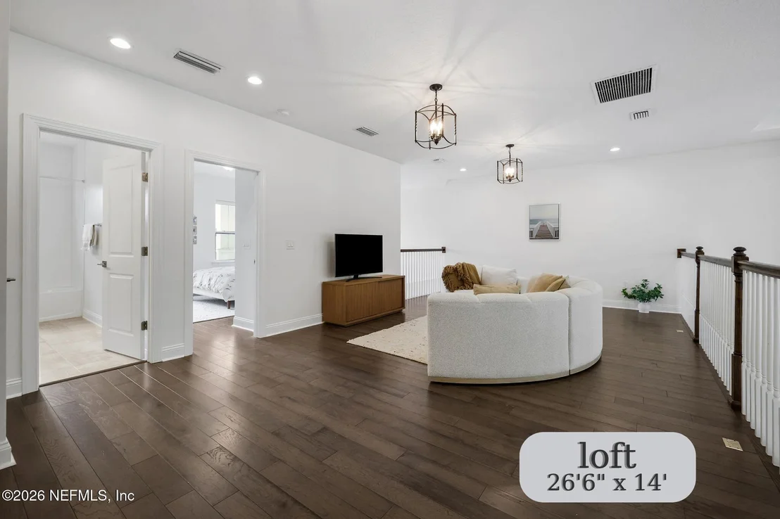 Photo of 10164 SILVERBROOK Trail