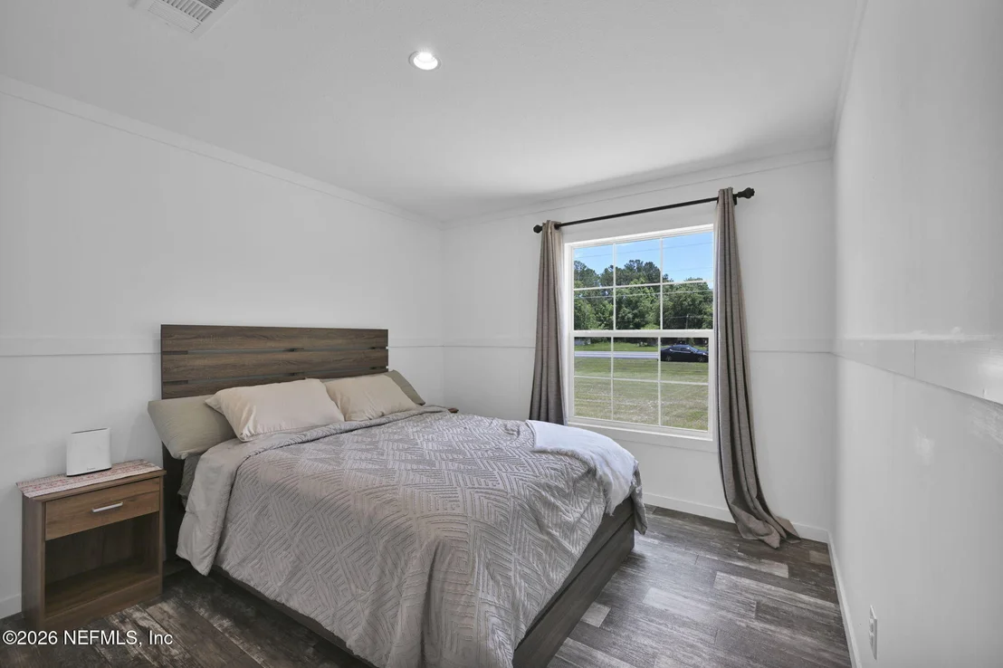Photo of 540783 LEM TURNER Road