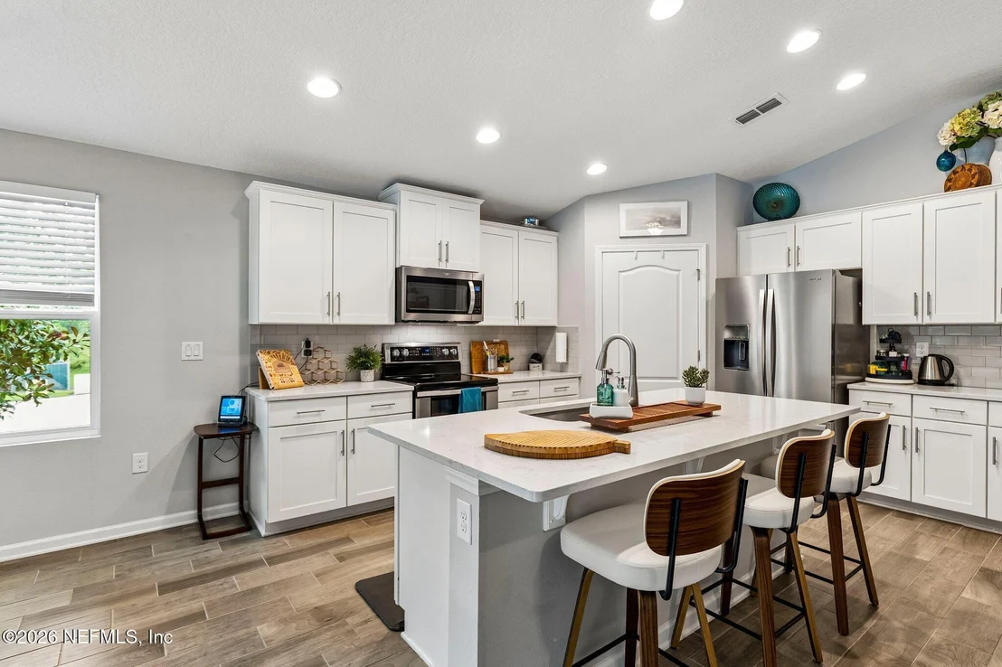 Photo of 3800 GREAT FALLS Loop
