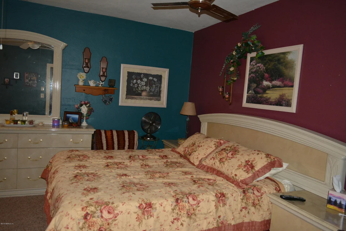 Photo of 428 LOGAN Avenue