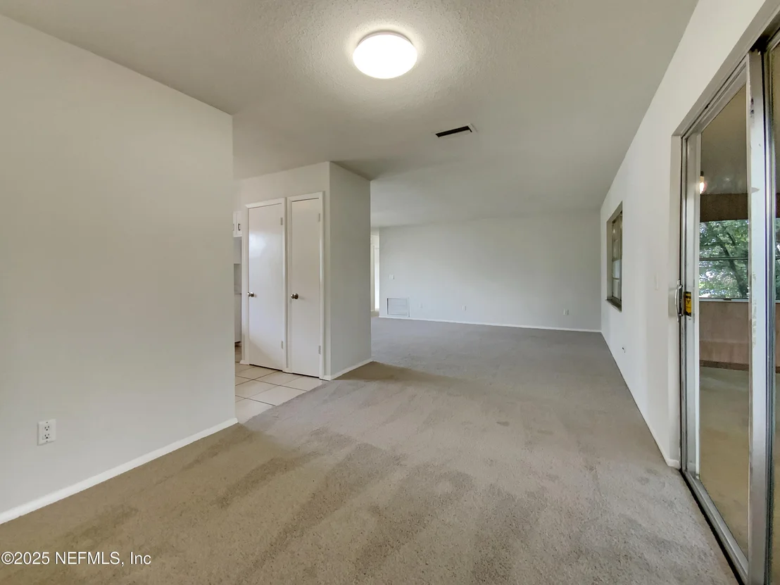 Photo of 158 DELTONA Boulevard