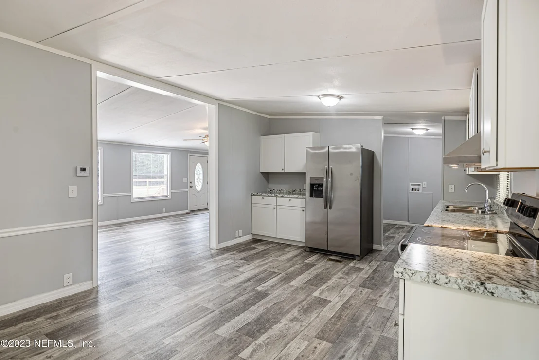 Photo of 8377 STATE ROAD 100
