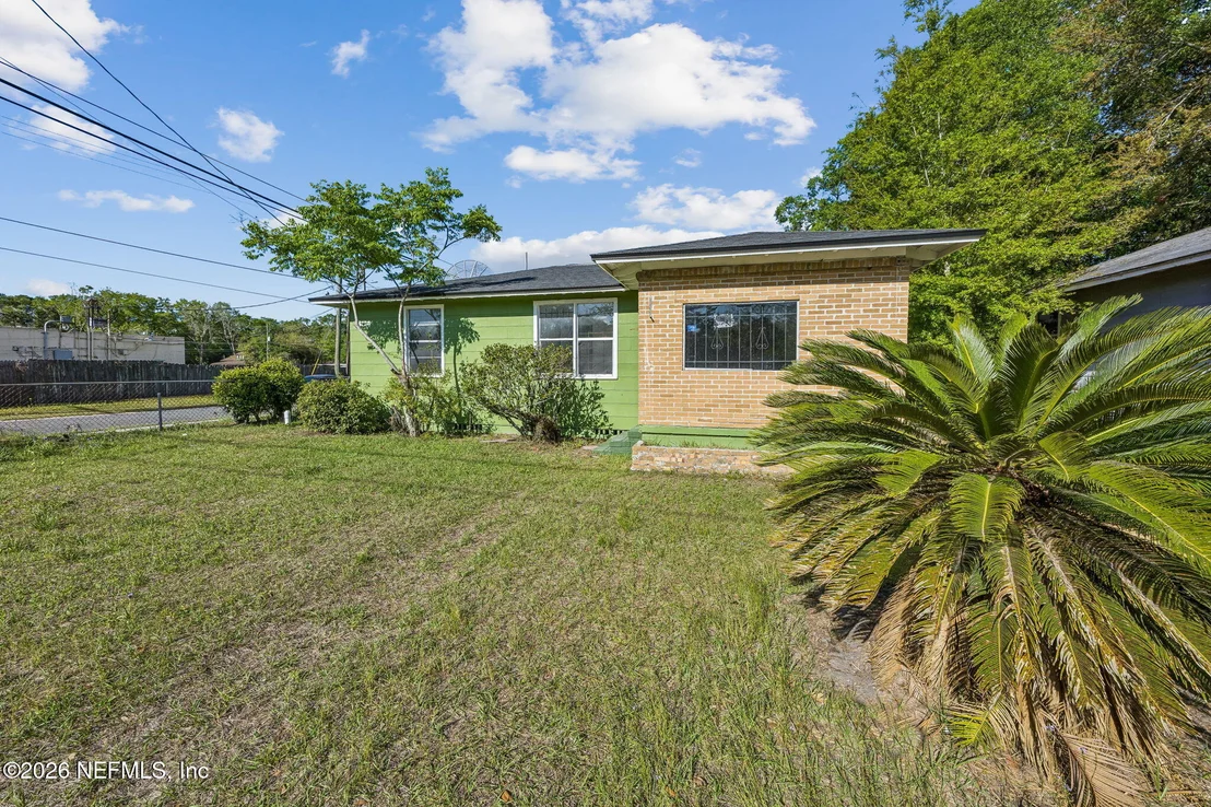 Photo of 3304 DIVISION Street