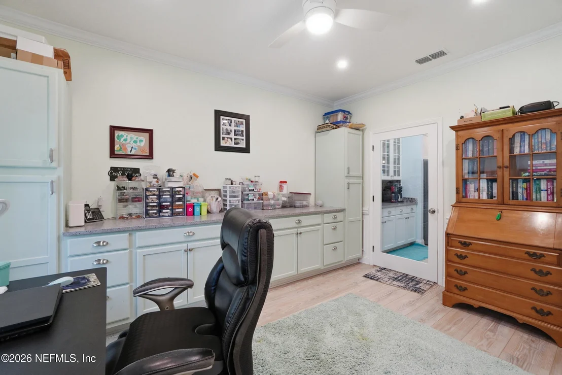 Photo of 605 FORT WILLIAM Drive