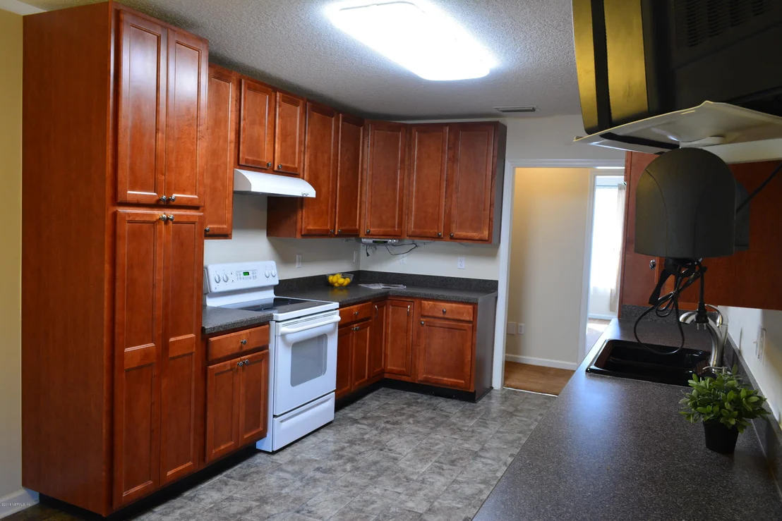 Photo of 9161 HIPPS Road