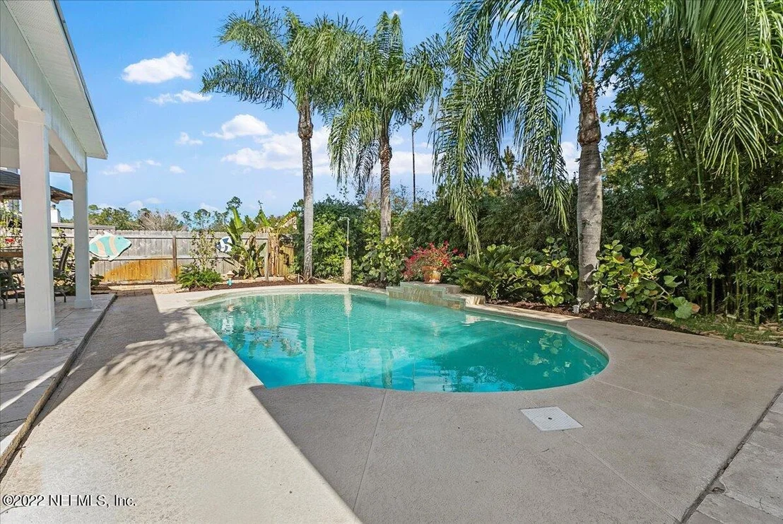 Photo of 112 JOHNS GLEN Drive