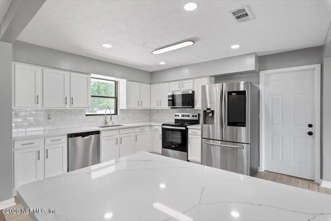 Photo of 1720 BAY Circle W