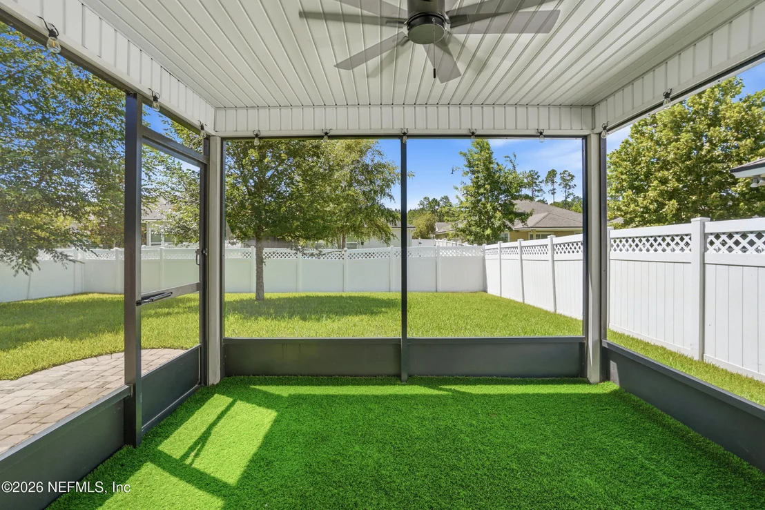 Photo of 384 SHETLAND Drive