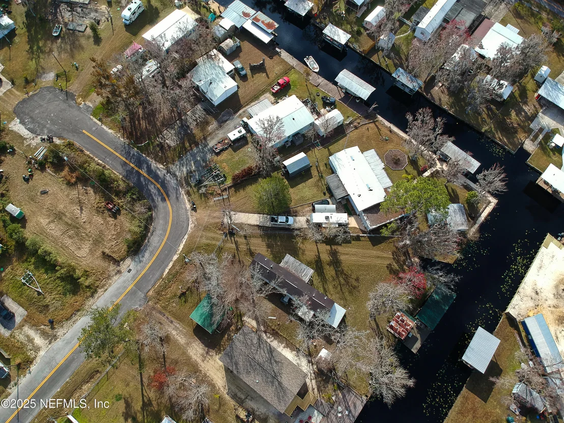 Photo of 138 EDGEWATER Road
