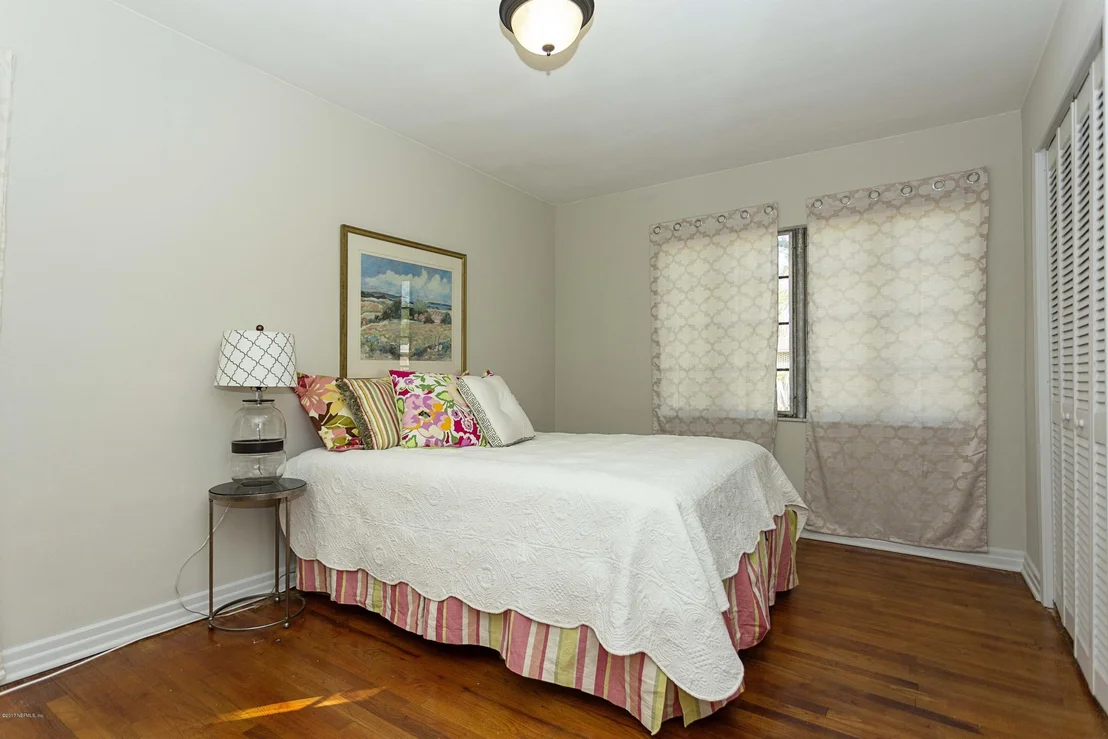 Photo of 2435 ORMSBY Circle W