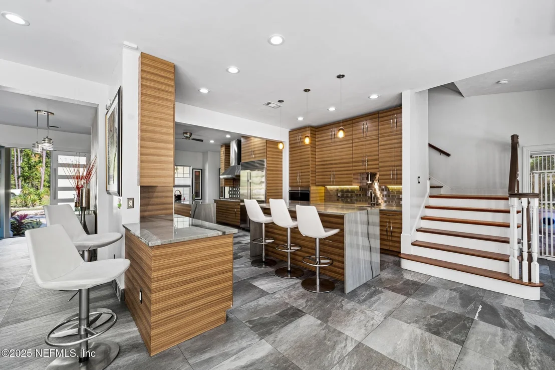 Photo of 3010 STARRATT Road