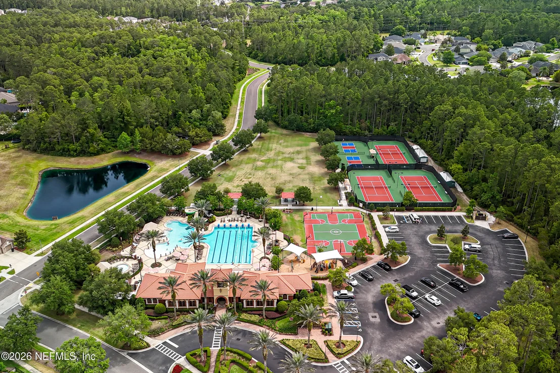 Photo of 338 WILLOW WINDS Parkway