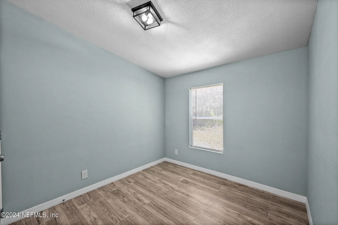 Photo of 334 RIDGE Road