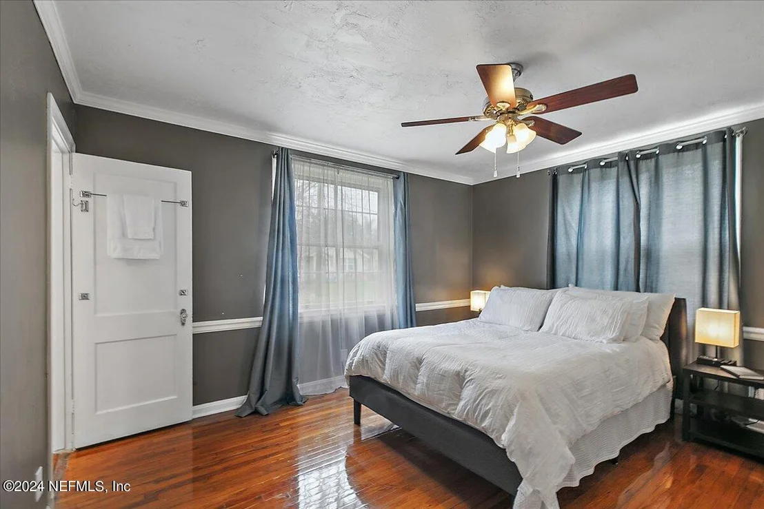Photo of 1639 AVOCA Place