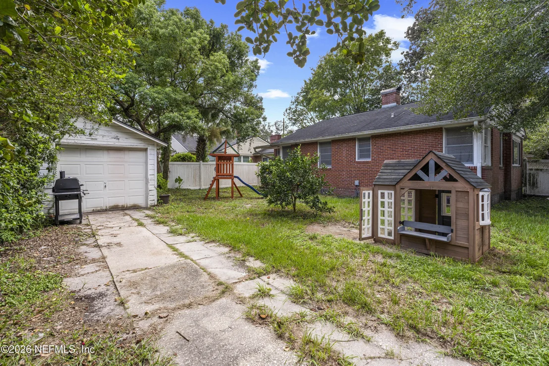 Photo of 1603 PARRISH Place