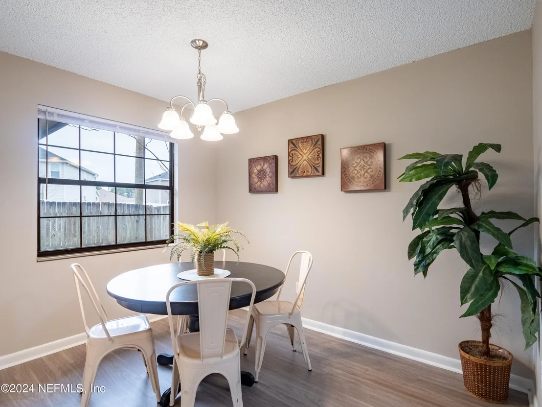 Photo of 8327 POINTER Drive N